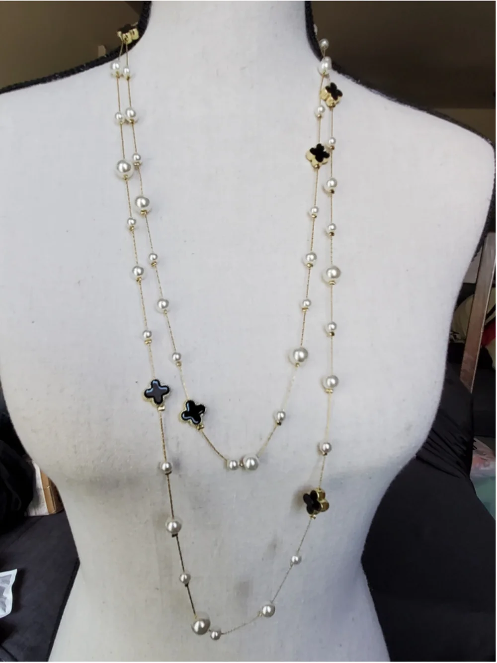 Pearl and Clover long Necklace, One Size, White and Black